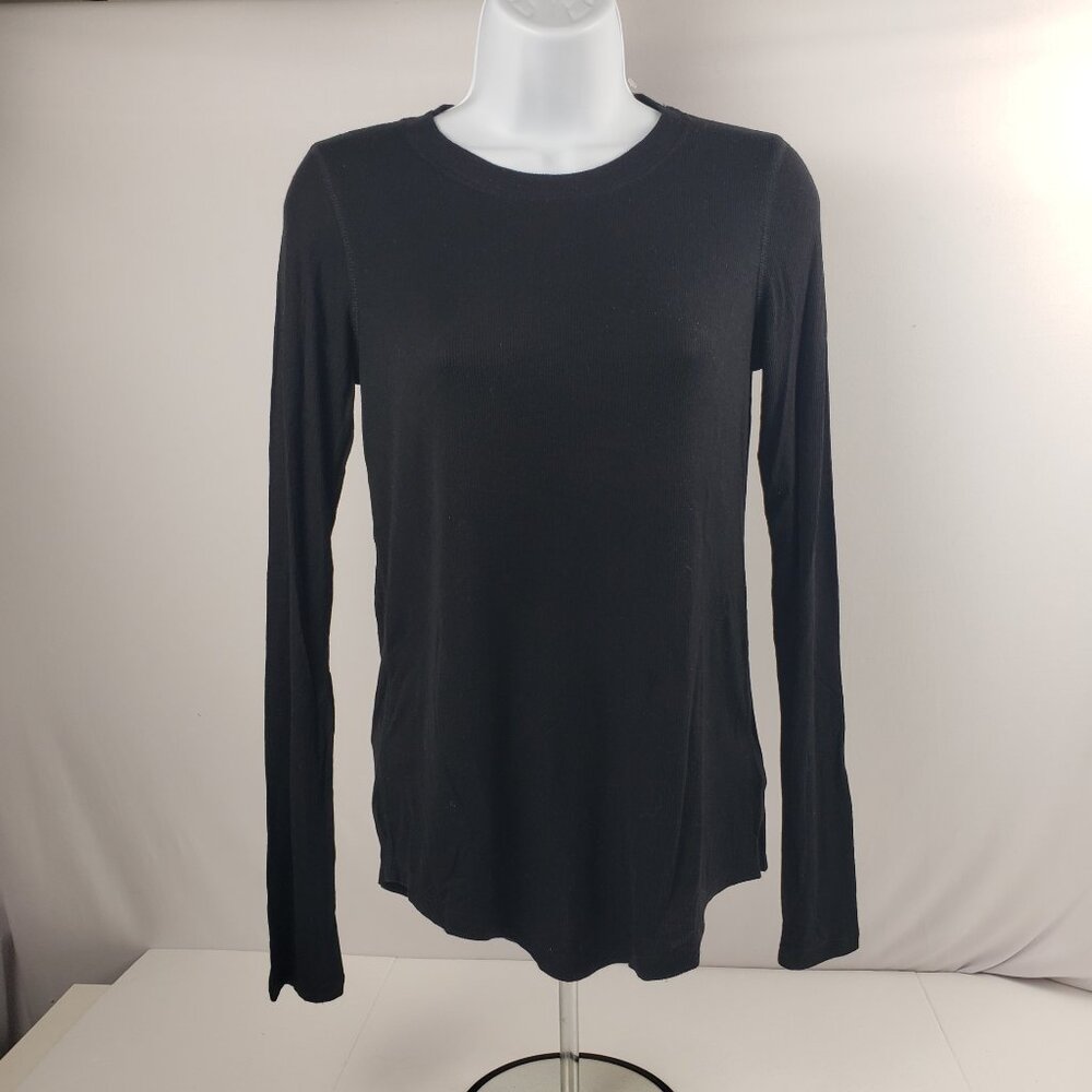 Gap Factory Black XS Long Sleeve NWT Back Seam Shirttail Hem T-Shirt Top Stretch